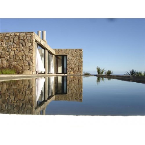 Espectacular casa de diseño en El Chorro frente al mar !!!!!!!!!